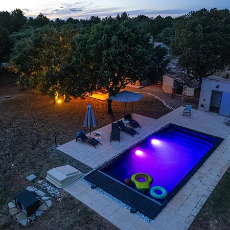 Coeur De Lavande - Maison Climatisee Avec Piscine